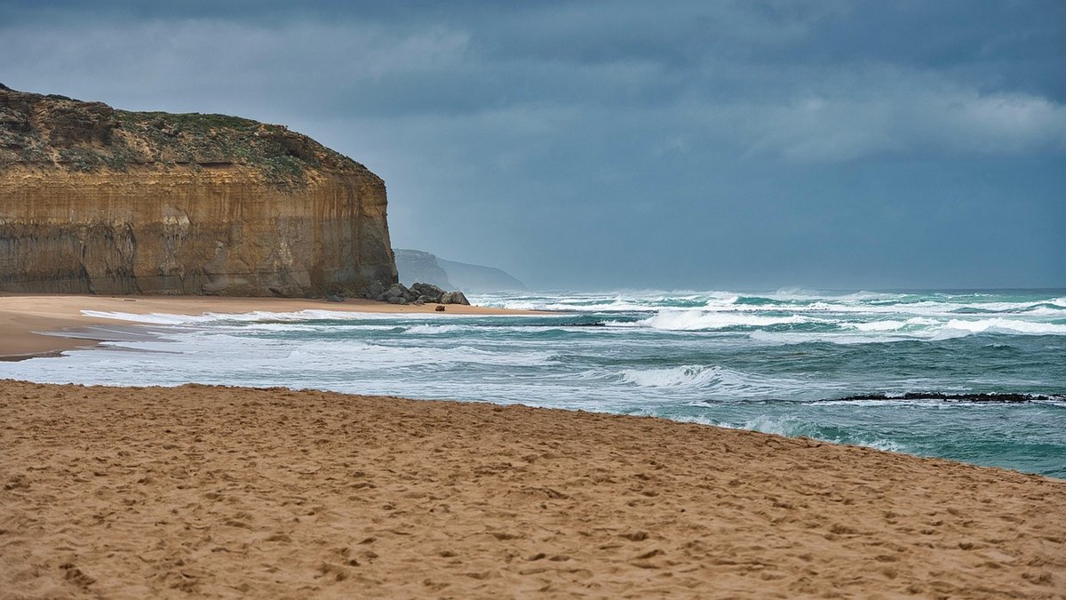 A Year of Coastal Weather Patterns Explained